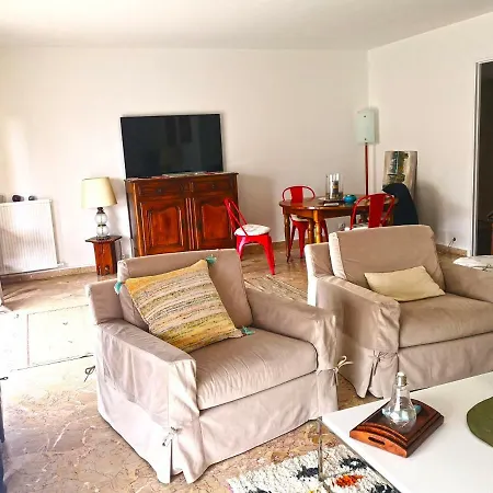 Le Surcouf Apartment *